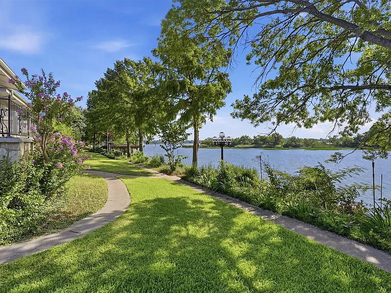 3218 Sunrise Ct — Photo 29
