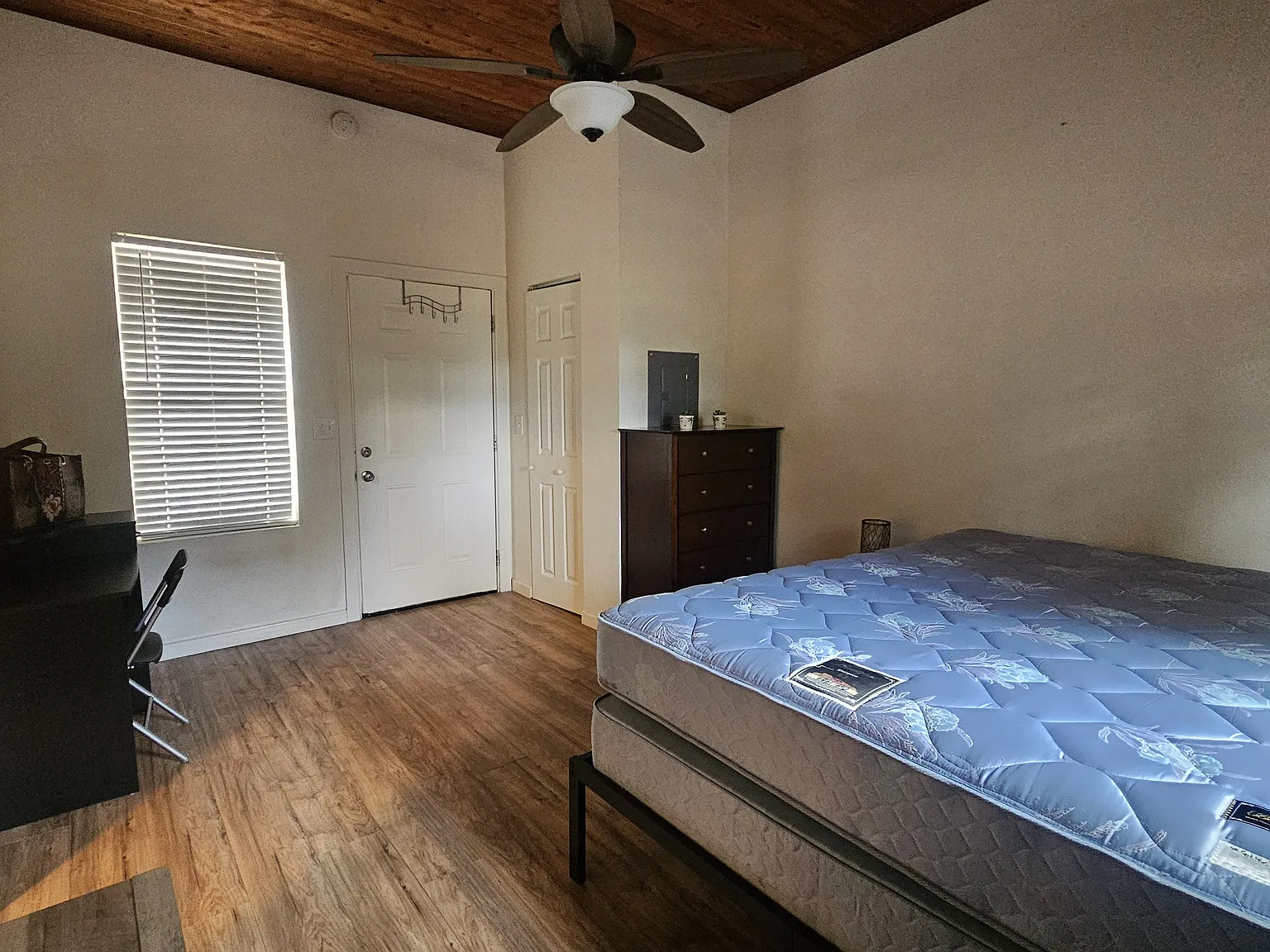 Studio, 450 sqft, $845 — Photo 4