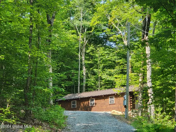 590 Mud Street, Athol, NY 12810