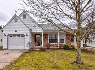 25 Narberth Way, Toms River, NJ 08757
