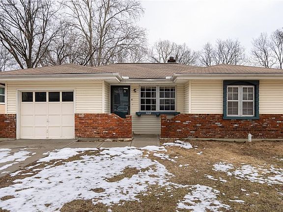 4th image of 5869 N Oakley Ave