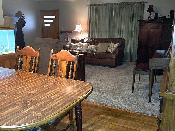 Hardwood floors through out.