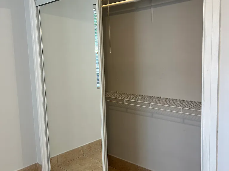 2782 Claremont Cir — Photo 4