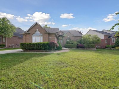 55712 Lancewood Dr, Shelby Township, MI, 48316