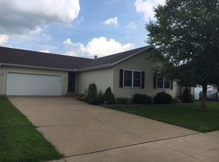 1808 W 66th St, Davenport, IA 52806