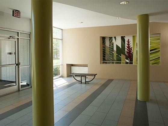 Iverson Towers - Welcoming lobby