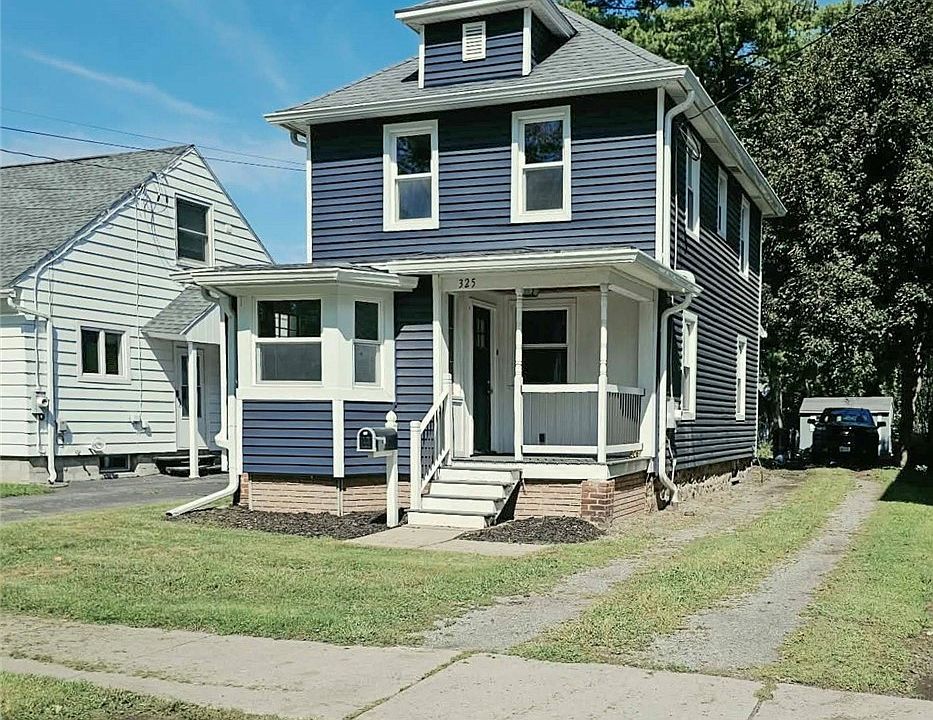 1st image of 325 W Jackson St