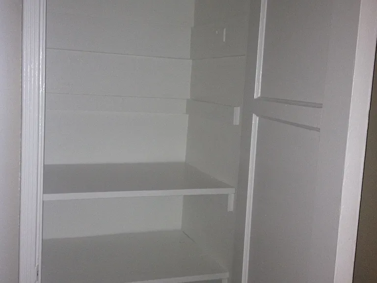 2nd hallway / linen closet
