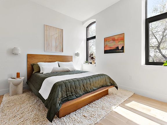 5th image of 10 Quincy St APT 3K