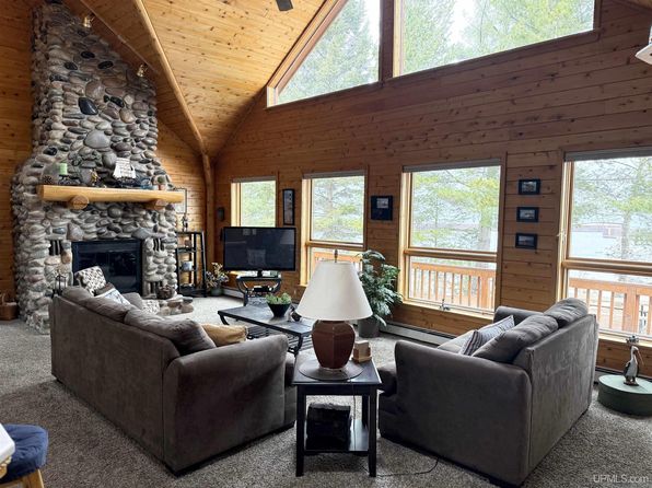 4030 Squaw Beach Rd, Big Bay, MI 49808
