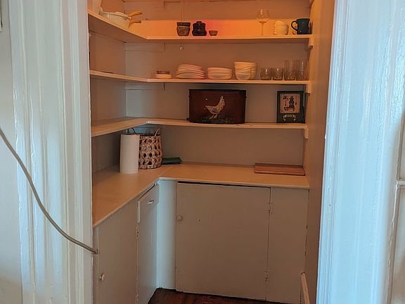 5th image of 32 Bridge St #7