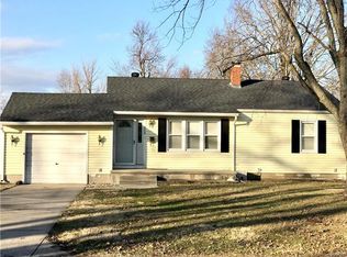 512 E Jefferson St, O'Fallon, IL 62269