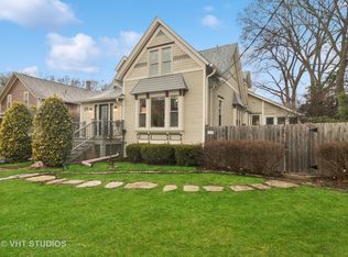 42 W Robertson St, Palatine, IL 60067