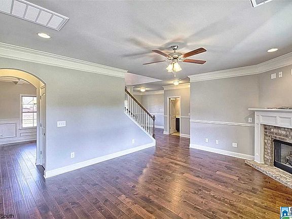 4th image of 319 Stone Brook Cir