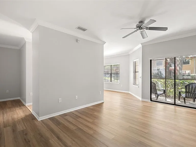 2200 Tuscany Trce #15 — Photo 4