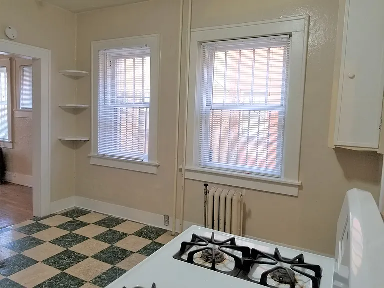 975 N Washington St #1 — Photo 7
