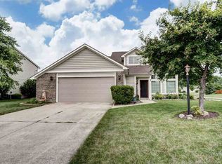 9808 White Hill Ct, Fort Wayne, IN 46804