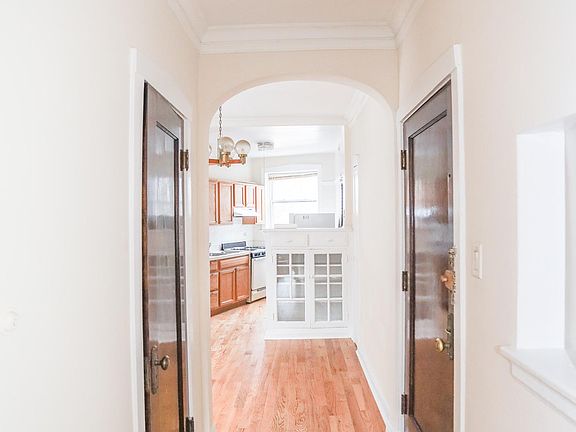 4th image of 5018 N Lincoln Ave APT 1