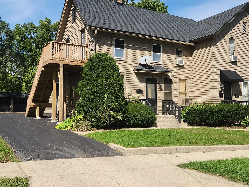 318 Lawrence Ave #5