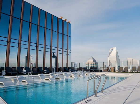 111 E Carson Blvd #2502