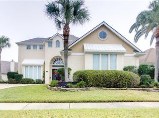 208 Las Brisas St, Kemah, TX 77565