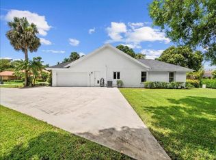 15575 Woodmar Ct, Wellington, FL 33414