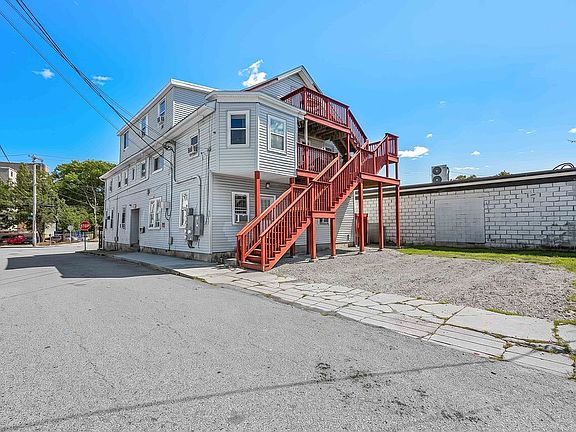 2nd image of 71 Roberts St