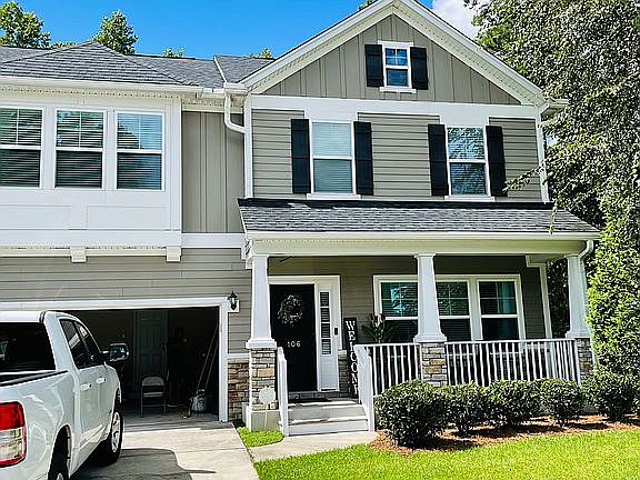 2nd image of 106 Elliott Creek Ln