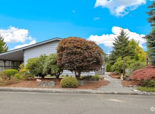 1025 Park Cir, Bothell, WA 98021