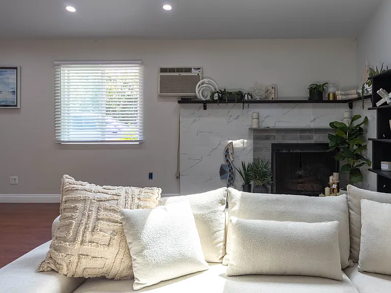 829 E Camino Real Ave — Photo 6