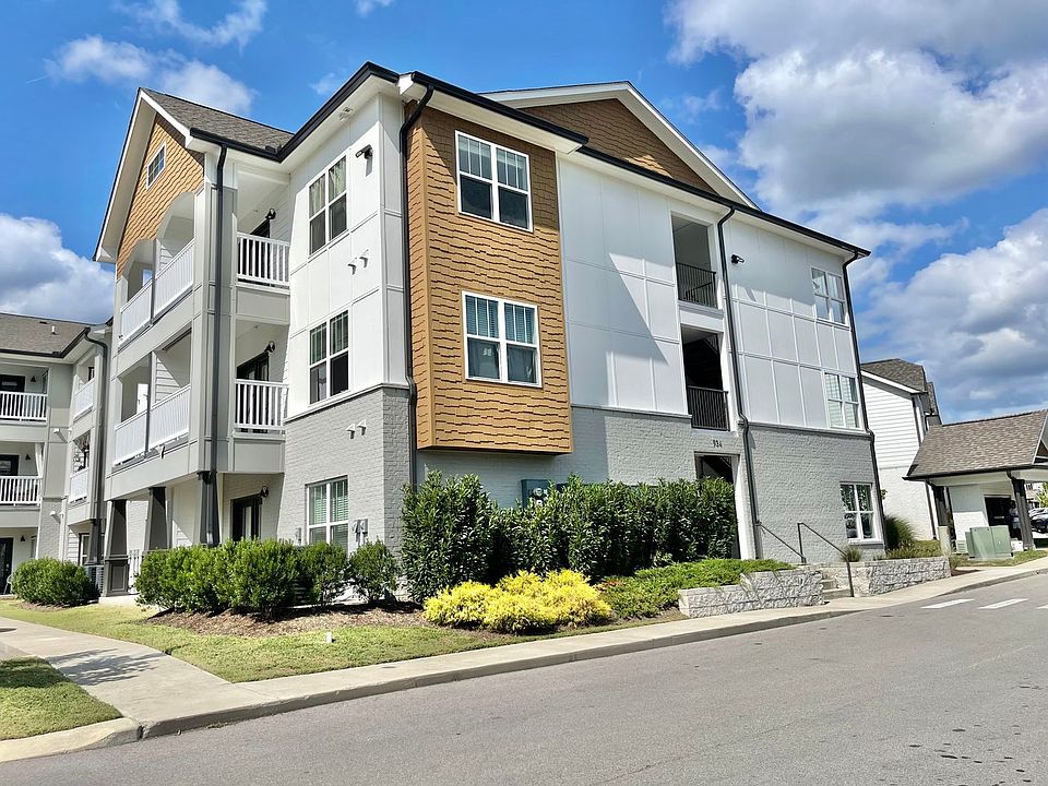 1st image of 934 Governors Ct #310