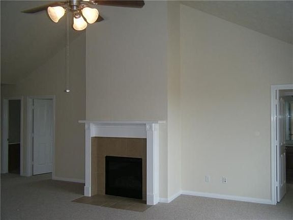 3rd image of 8627 Shawnee Forest Dr