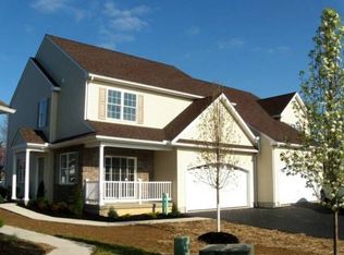 135 Waynebrook Dr, Honey Brook, PA 19344