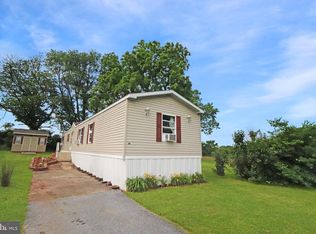 30 Oak Knoll Est #A, Elizabethtown, PA 17022