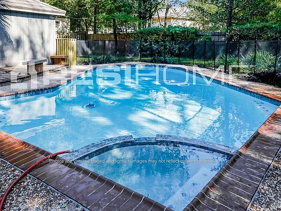 2nd image of 5814 Wanakah Dr
