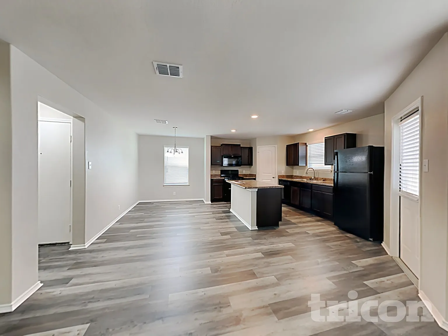 8233 Rocky Pebble San Antonio TX — Photo 4