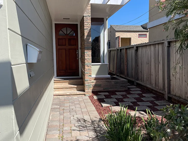 1357 Curtis St — Photo 2