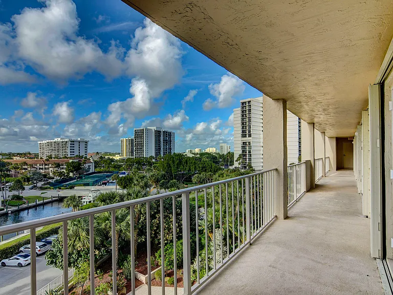 4301 N Ocean Blvd #507 — Photo 43