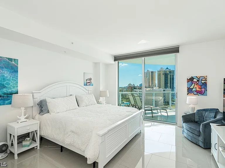3000 Oasis Grand Blvd #801 — Photo 11