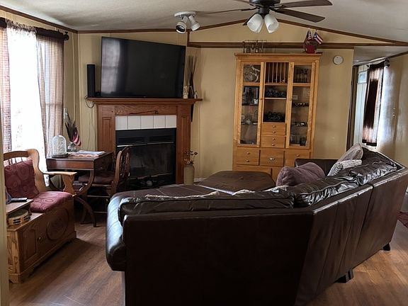 4th image of 209 Coachman Ct #209