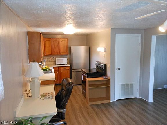 5th image of 1632 Glenwood Dr