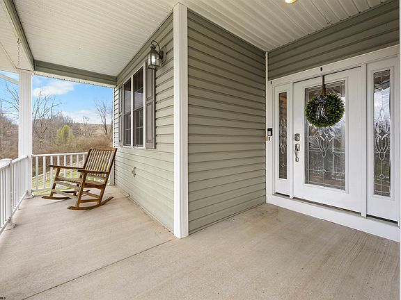 4th image of 203 Grant Ln