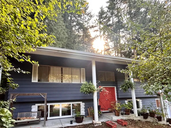 19332 Locust Way #B, Lynnwood, WA 98036