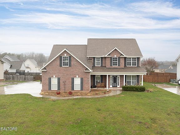 2nd image of 574 Granada Dr