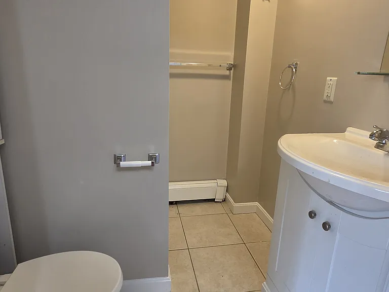 311 Saratoga St #2 — Photo 10