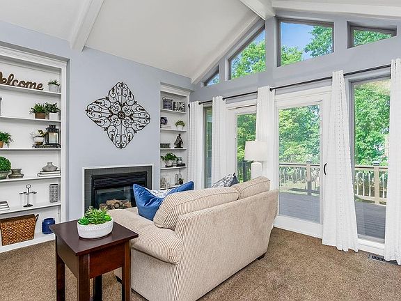 5th image of 2413 SW Richwood Cir