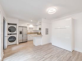 301 Ocean Ave