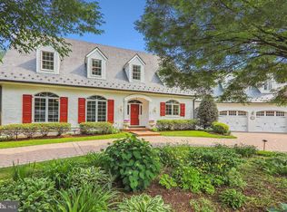 4 Waterway Ct, Rockville, MD 20853