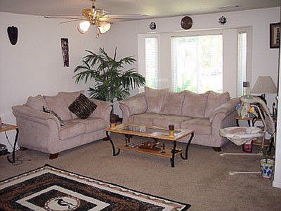 FRONT ROOM