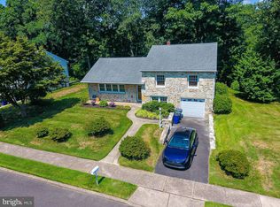 1032 Claire Ave, Huntingdon Valley, PA 19006